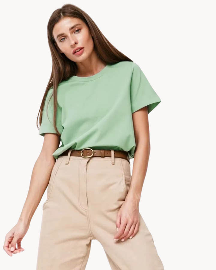 Vanessa | Essential Cotton Tee (Lebendige Farben)