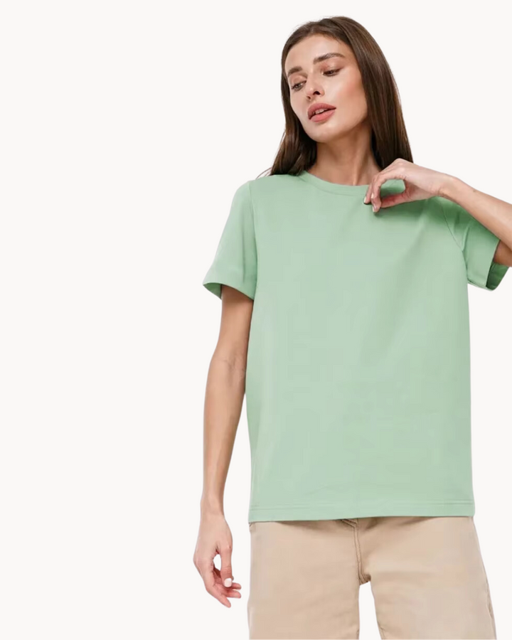 Vanessa | Essential Cotton Tee (Lebendige Farben)