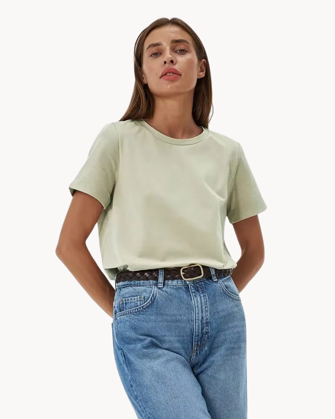 Vanessa | Essential Cotton Tee (Lebendige Farben)