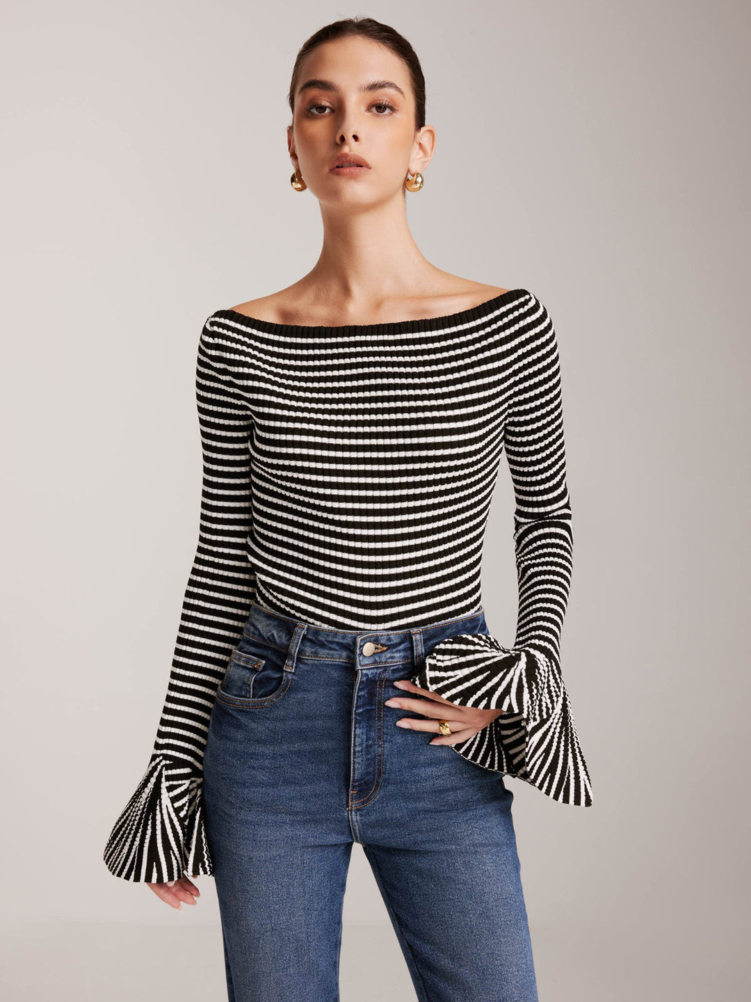 Isalie | Ruffle-Sleeve Knit Top